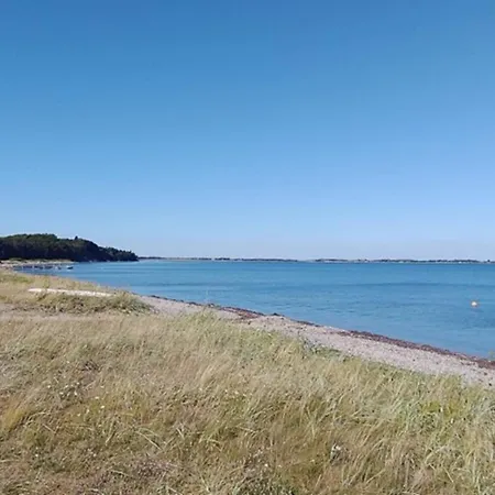 6 Person In Thyholm-by Traum * Thyholm