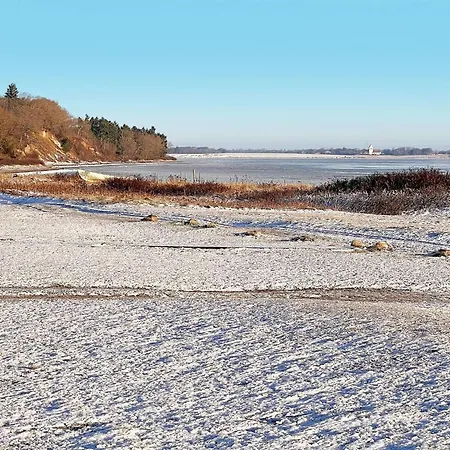 6 Person In Thyholm-by Traum * Thyholm